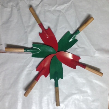 Ảnh của Xẻng làm vườn mini Cán gỗ TXE-04, Xẻng sơn tĩnh điện, Xẻng trồng cây, Xẻng cho bé