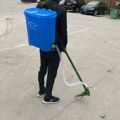 图片 Cuốc bón phân dạng thùng TMP-06, Dụng cụ bón phân đeo lưng, Máy bón phân