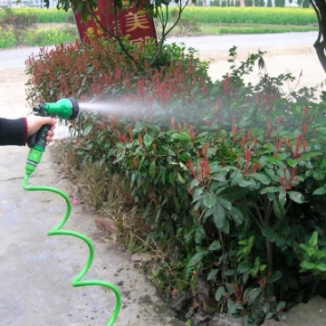 Ảnh của Bộ vòi xịt nước tưới cây đa năng, kèm 5m dây lò xo chịu áp