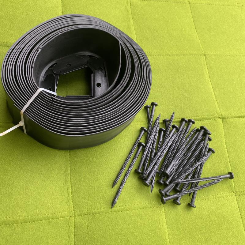 Màu đen (kèm 30 đinh)